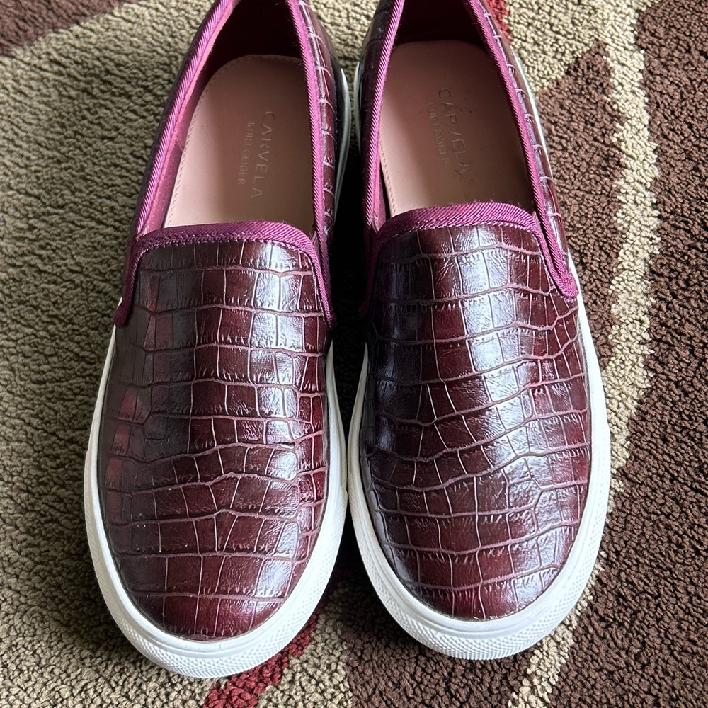 Carvela Kurg Geiver 8.5 burgundy